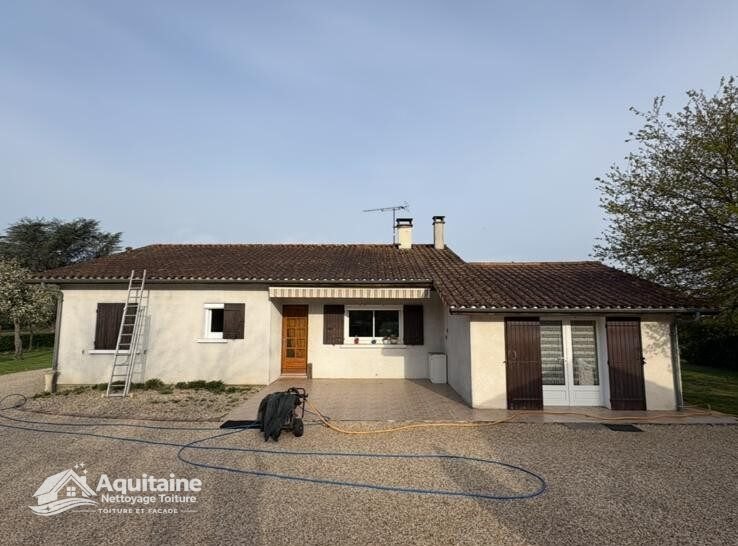Nettoyage façade à Libourne - Aquitaine Nettoyage Toiture